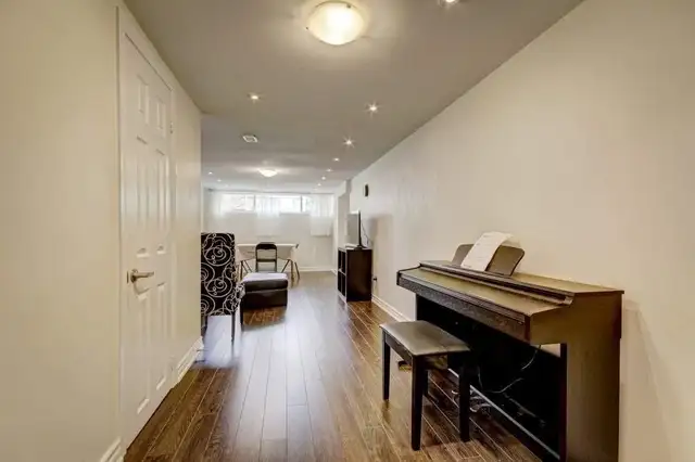 3 Bedrooms, 2 washrooms Basement Apartment: Midland and Danforth - Photo 9