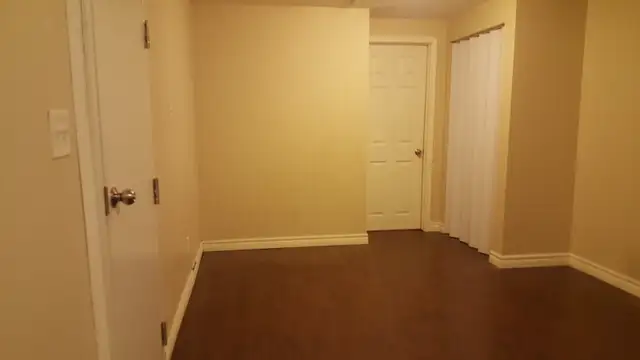 Bachelor Basement Apartment for Rent - Photo 2
