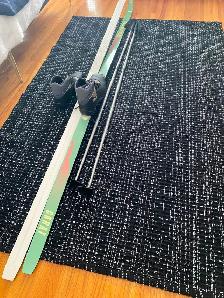 210cm Classic XC Waxless Skies with Mens 9.5 Boots & 150cm Poles