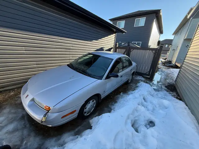 2002 Saturn ion low km - Photo 3