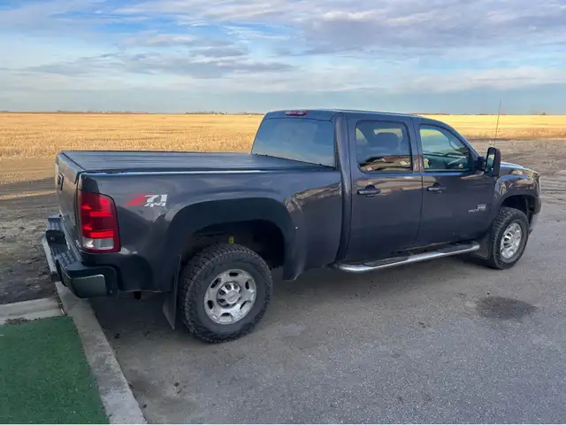 2010 gmc 2500 duramax - Photo 2