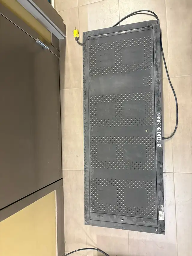 LED Price Changer Sign - Photo 3