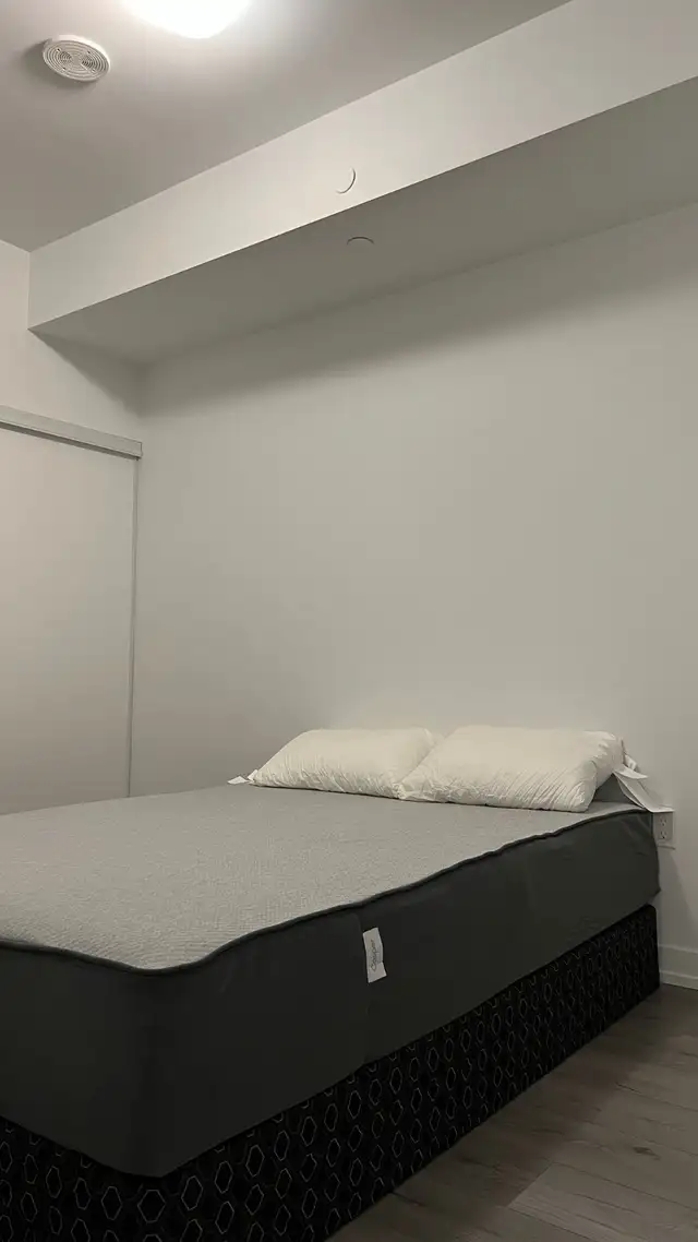 1 Bedroom Condo for Rent – Etobicoke (Toronto) - 14 APR 26 - Photo 3