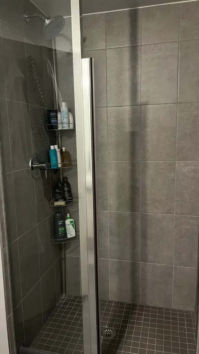 1 Bedroom Condo for Rent – Etobicoke (Toronto) - 14 APR 26 - Photo 17