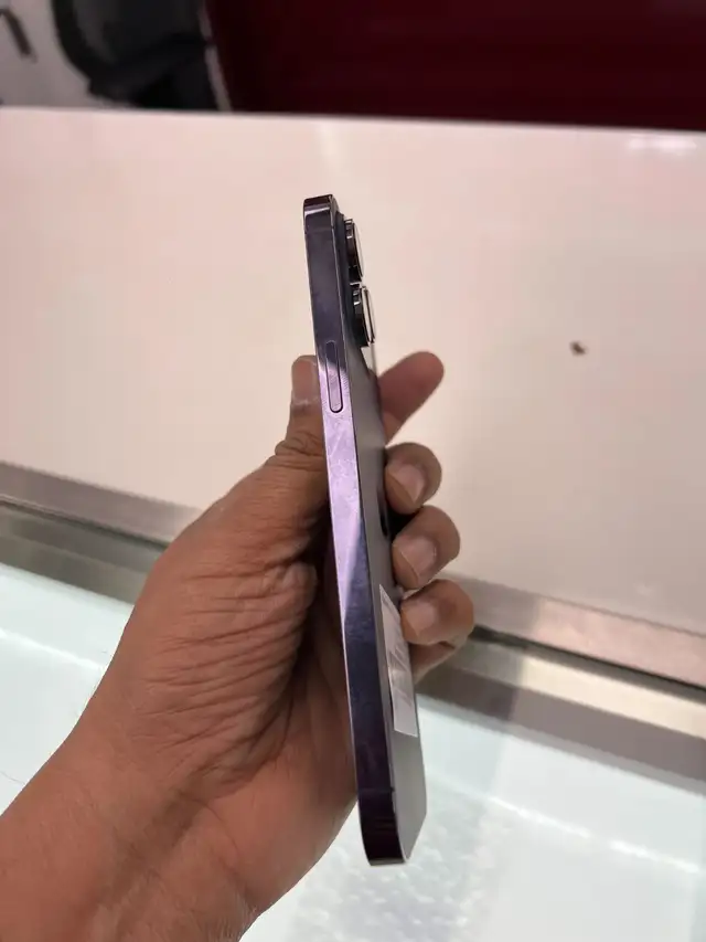 Unlocked Preowned iPhone14 Pro Max 128GB only for $899 - Photo 5