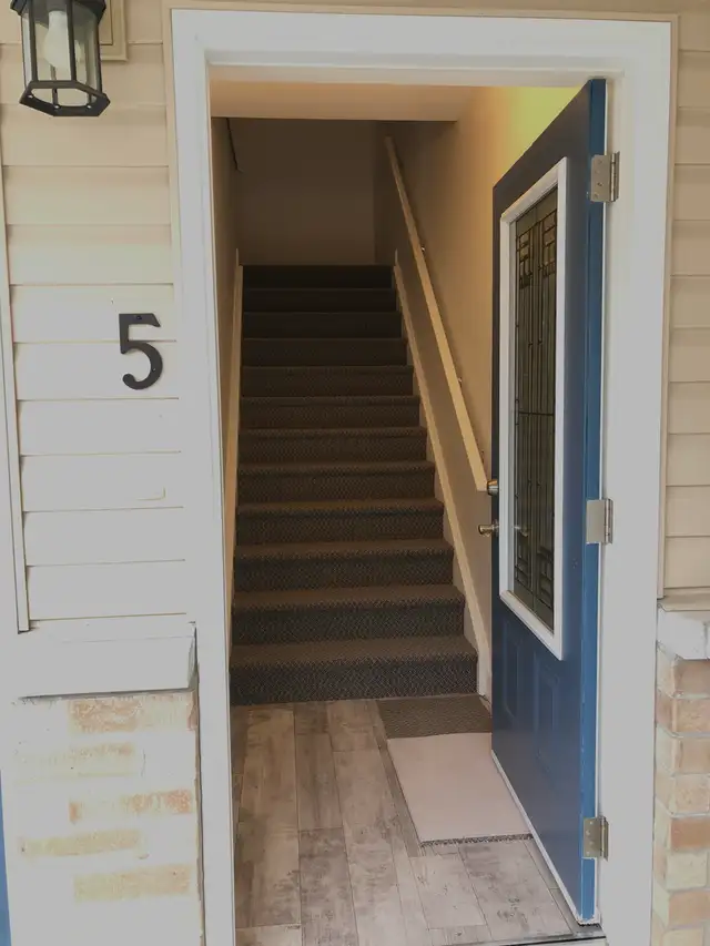 Two Bedroom Apartment - MAY 1st - Photo 7