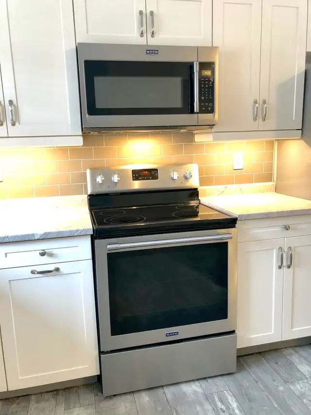 Two Bedroom Apartment - MAY 1st - Photo 8