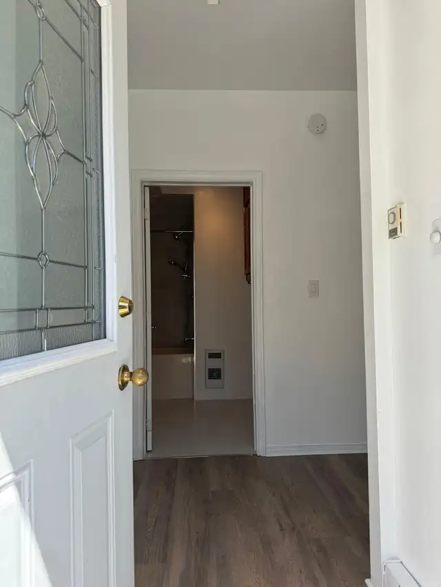 3-1/2 APARTMENT IN LACHINE - Photo 2