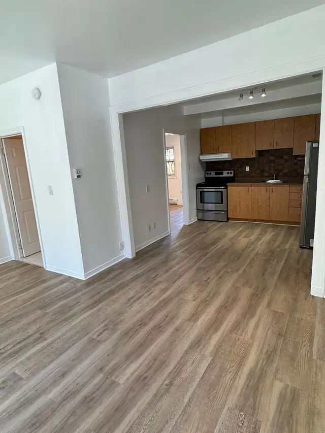 3-1/2 APARTMENT IN LACHINE - Photo 5