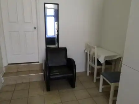 Studio (1-1/2), Subway/Metro Jolicoeur/Monk, 950  $ /m - Photo 3