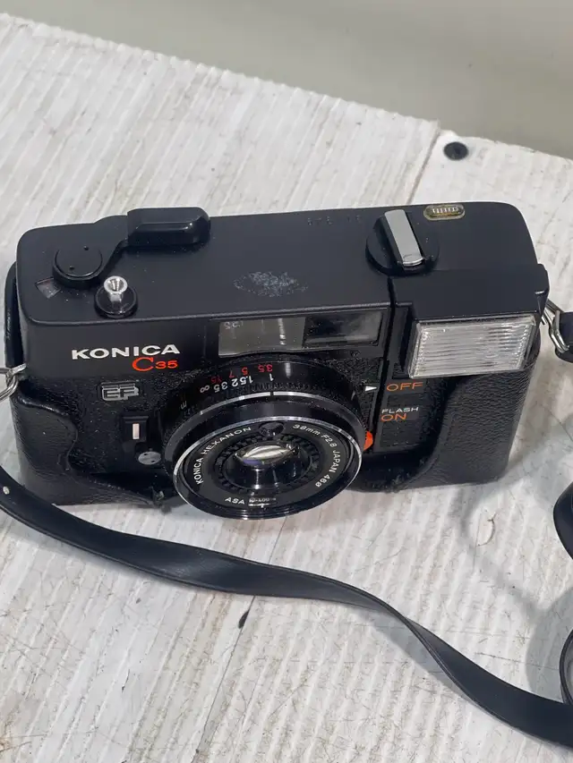 Konica C35 EF - Photo 7