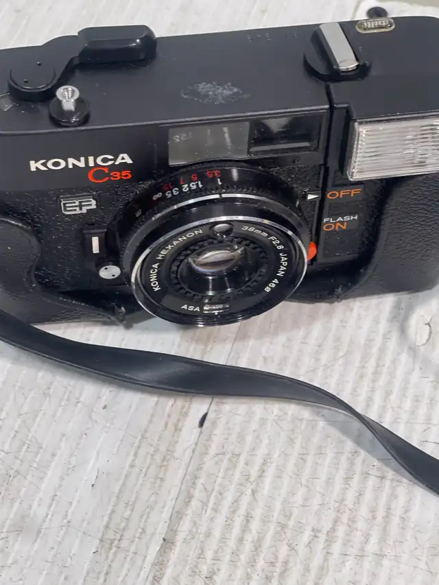 Konica C35 EF - Photo 10