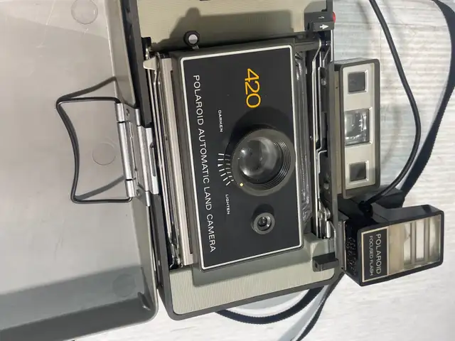 Polaroid 420 Camera - Photo 4