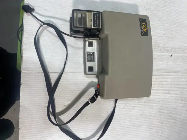 Polaroid 420 Camera - Photo 9