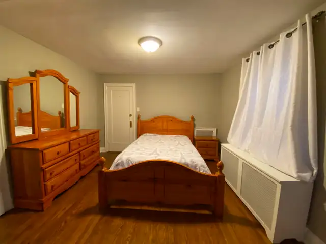 7 bedrooms available for rent to female students only