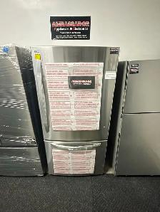 NEW 33" LG Fridge (Stainless Steel Bottom Freezer With Ice Maker