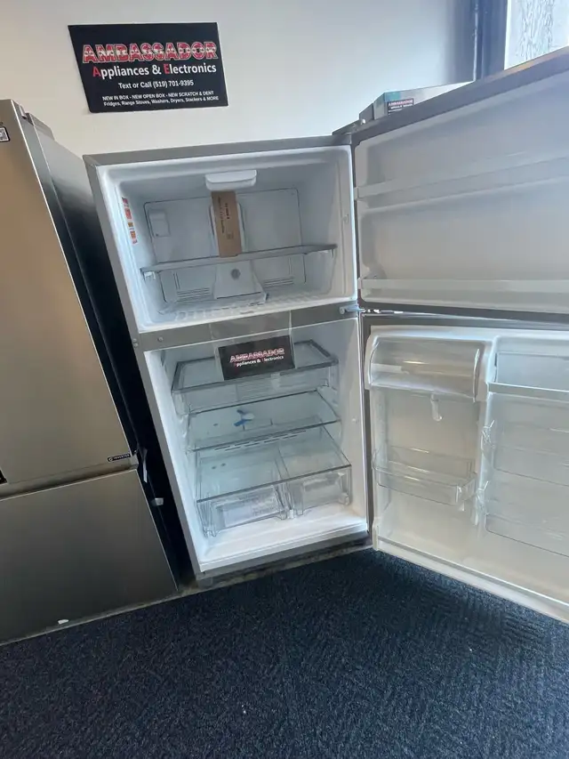 NEW 33" Top Freezer Fridge (21 Cu.Ft) Stainless Steel - Photo 3