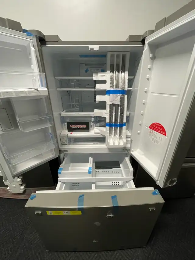 NEW 36" Frigidaire Interior Water&Ice Fridge (Stainless Steel) - Photo 3