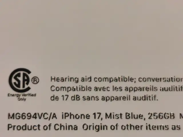 Brand New in Box iPhone 17 for Sale 256GB/Mist Blue - Photo 2