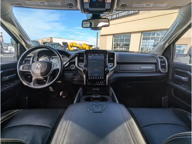 2024 Ram 3500 Laramie 6.7L/Nav/Cam/I6/8' Box - Photo 13