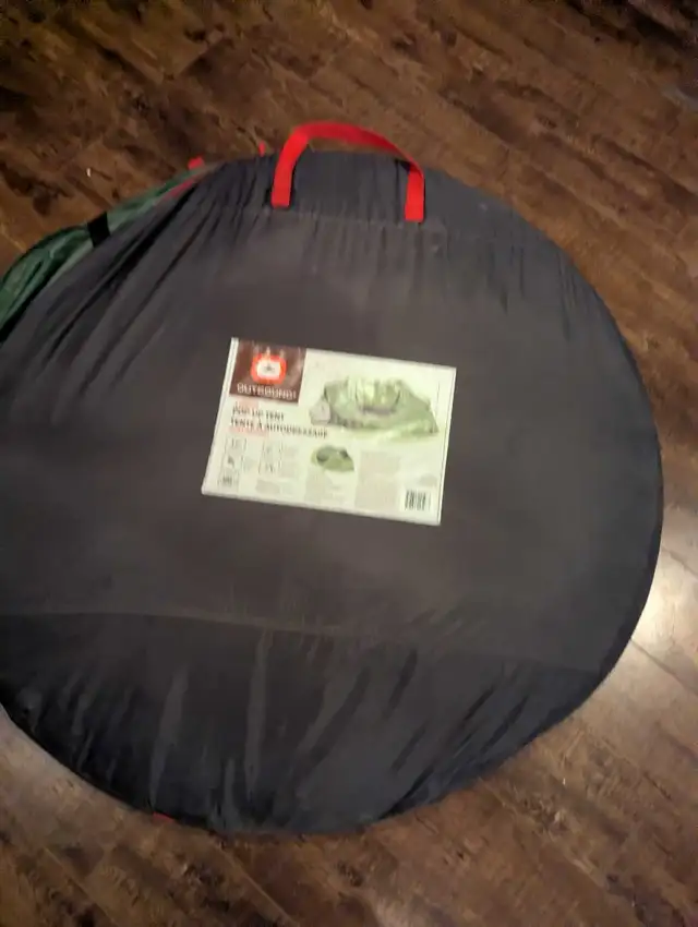 selling pop up tents