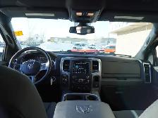 2021 Ram 1500 Classic HEMI WARLOCK LOCAL RURAL MB WITH PERFECT H - Photo 3