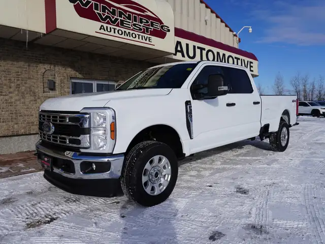 2024 Ford F-350 XLT 4WD Crew Cab 8' Box RARE AND POWERFUL!! - Photo 4