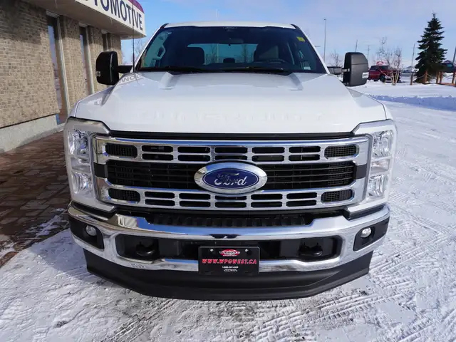 2024 Ford F-350 XLT 4WD Crew Cab 8' Box RARE AND POWERFUL!! - Photo 7