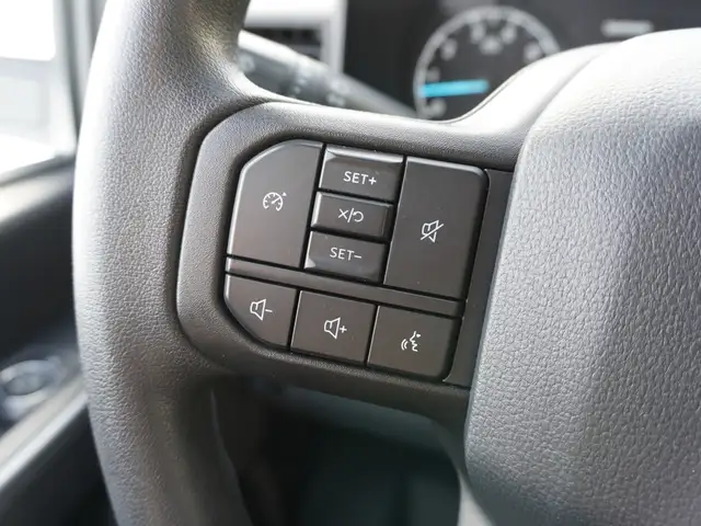 2024 Ford F-350 XLT 4WD Crew Cab 8' Box RARE AND POWERFUL!! - Photo 21