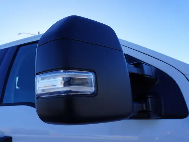 2024 Ford F-350 XLT 4WD Crew Cab 8' Box RARE AND POWERFUL!! - Photo 43