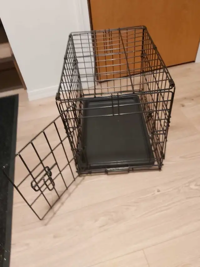 small metal crate - Photo 2