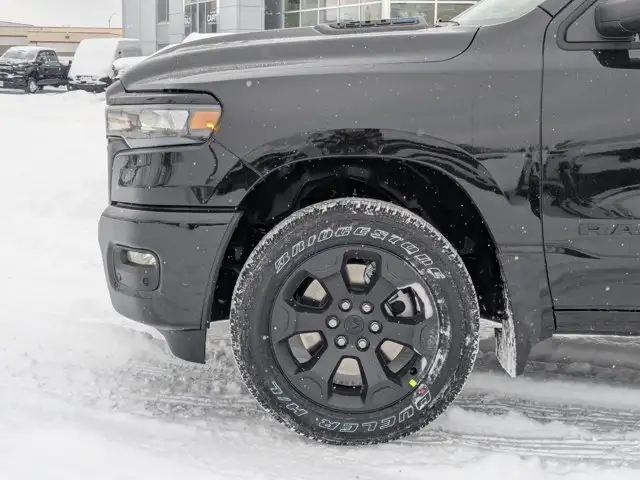 2026 Ram 1500 Express - Photo 9