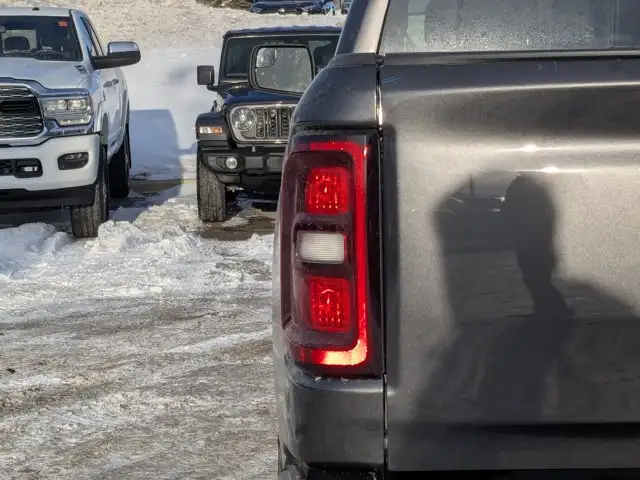 2026 Ram 1500 Express - Photo 11