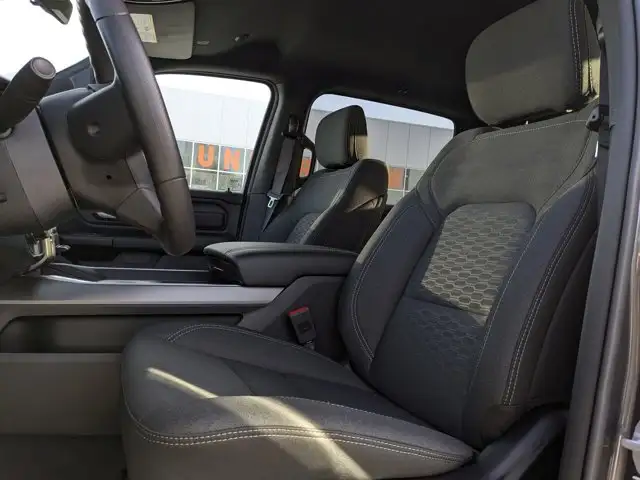 2026 Ram 1500 Express - Photo 14