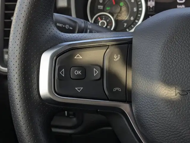 2026 Ram 1500 Express - Photo 16