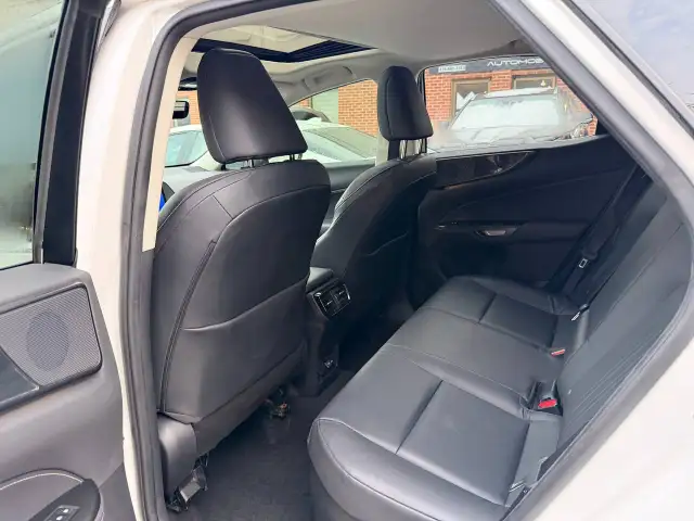 2024 Lexus NX NX 350h AWD , PREMIUM PKG, LEATHER, SUNROOF - Photo 13