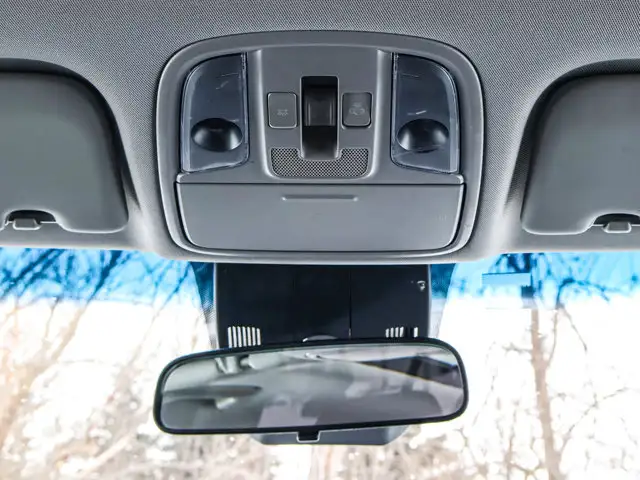 2020 Kia Sportage EX- Pano Sunroof - Heated Power Seats - Photo 36