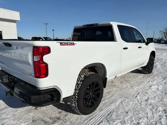 2025 Chevrolet Silverado 1500 - Photo 4
