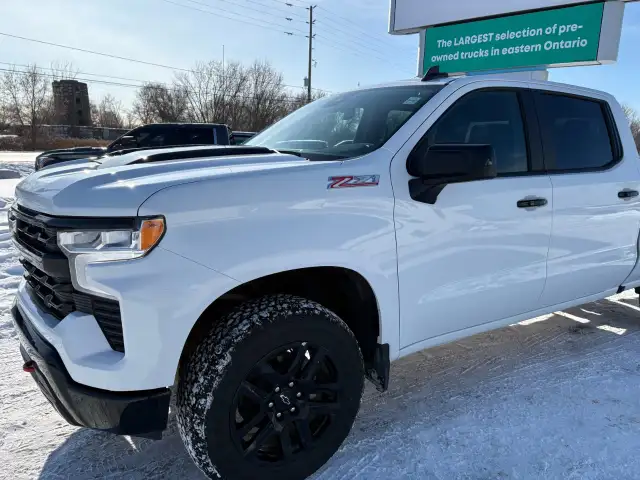 2025 Chevrolet Silverado 1500 - Photo 8