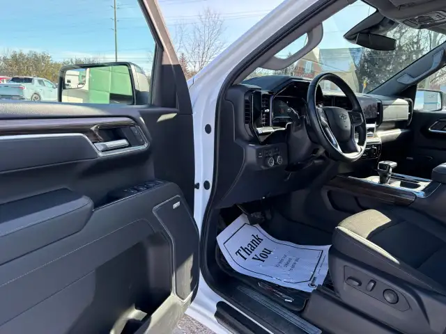 2025 Chevrolet Silverado 1500 - Photo 9