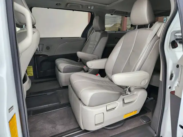 2014 Toyota Sienna 5dr Limited 7-Pass FWD Leather|DVD|NAV|Camera - Photo 10