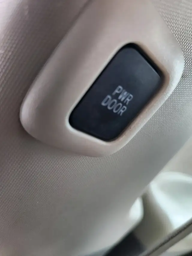 2014 Toyota Sienna 5dr Limited 7-Pass FWD Leather|DVD|NAV|Camera - Photo 11