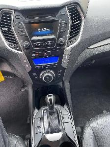 2014 Hyundai Santa Fe Sport AWD 4dr 2.4L Luxury Two Sets of tire - Photo 23