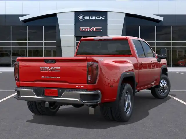 2026 GMC Sierra 3500HD - Photo 4