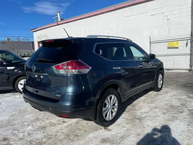 2014 Nissan Rogue FWD 4dr - Photo 4