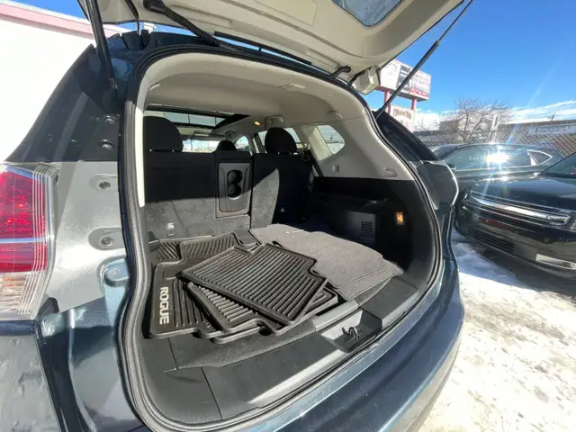2014 Nissan Rogue FWD 4dr - Photo 18