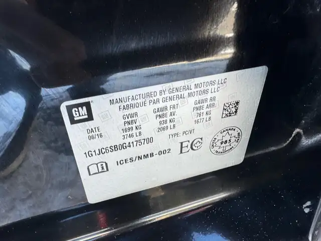 2016 Chevrolet Sonic LT, Sunroof. Camera, Heated Seats, Automati - Photo 21