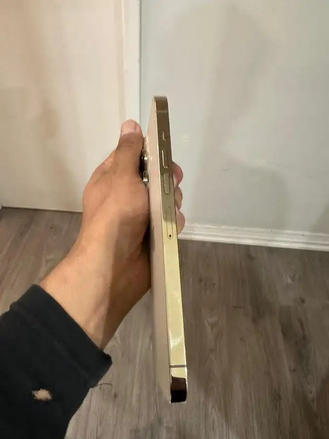 iPhone 13 Pro Max 128GB GOLD AirPods & Fast Charger - Photo 6