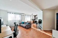 Condo 2 chambres, 1 salle de bain / 2 bedrooms, 1 bathroom condo - Photo 2