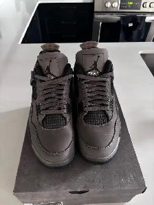 Jordan 4 Retro - Photo 1